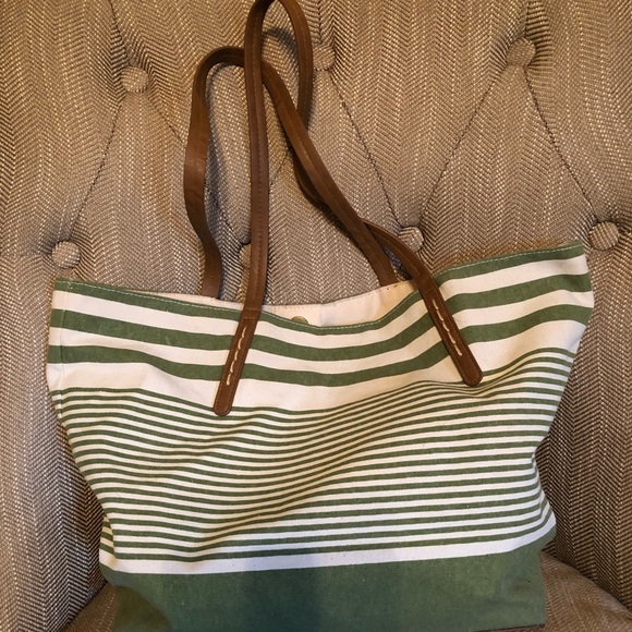 Handbags - 🍁Last chance: Merona Tote Bag